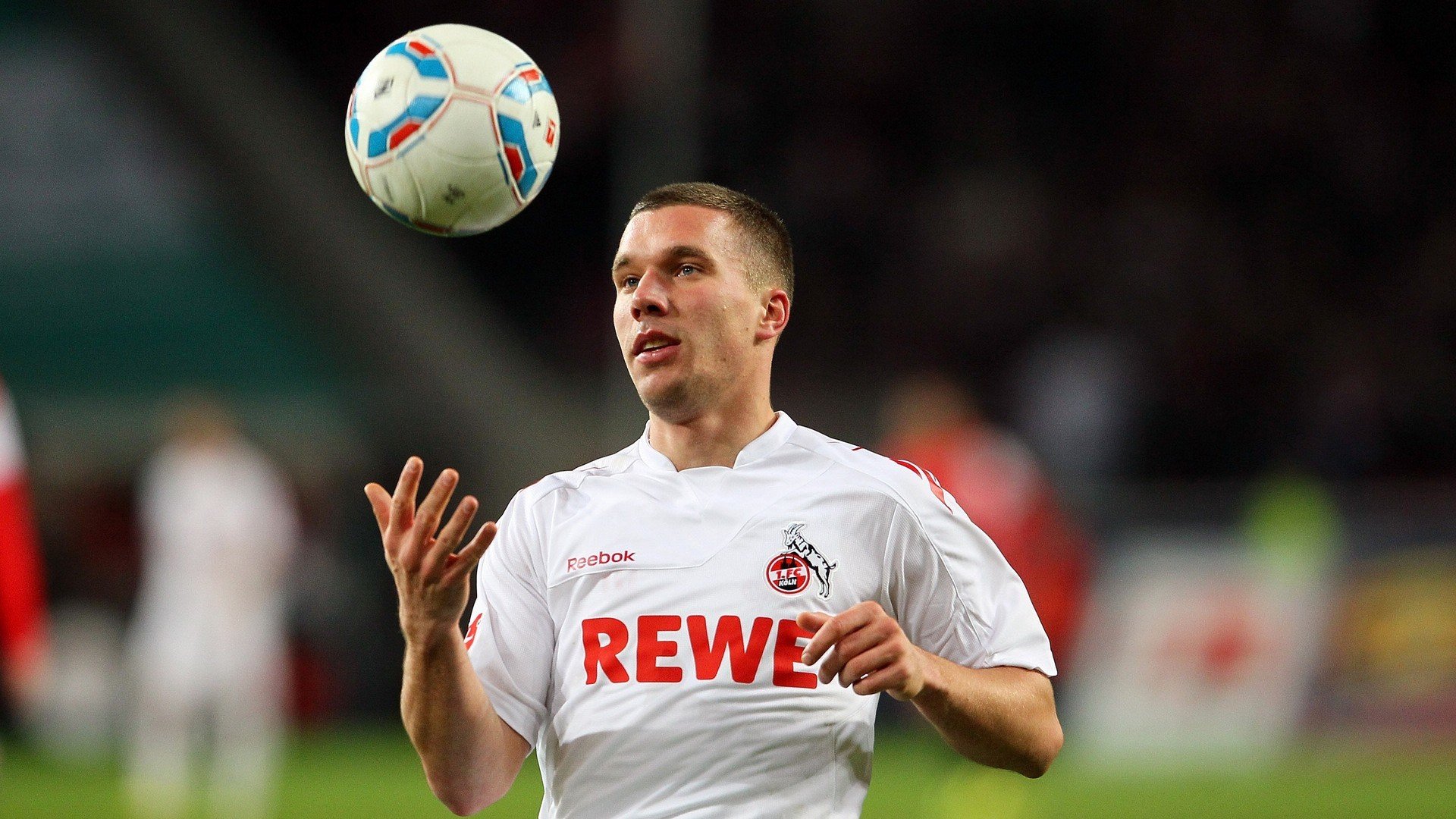 开云体育官网入口-热刺重拾传控体系提升控球质量，热刺的传奇球星